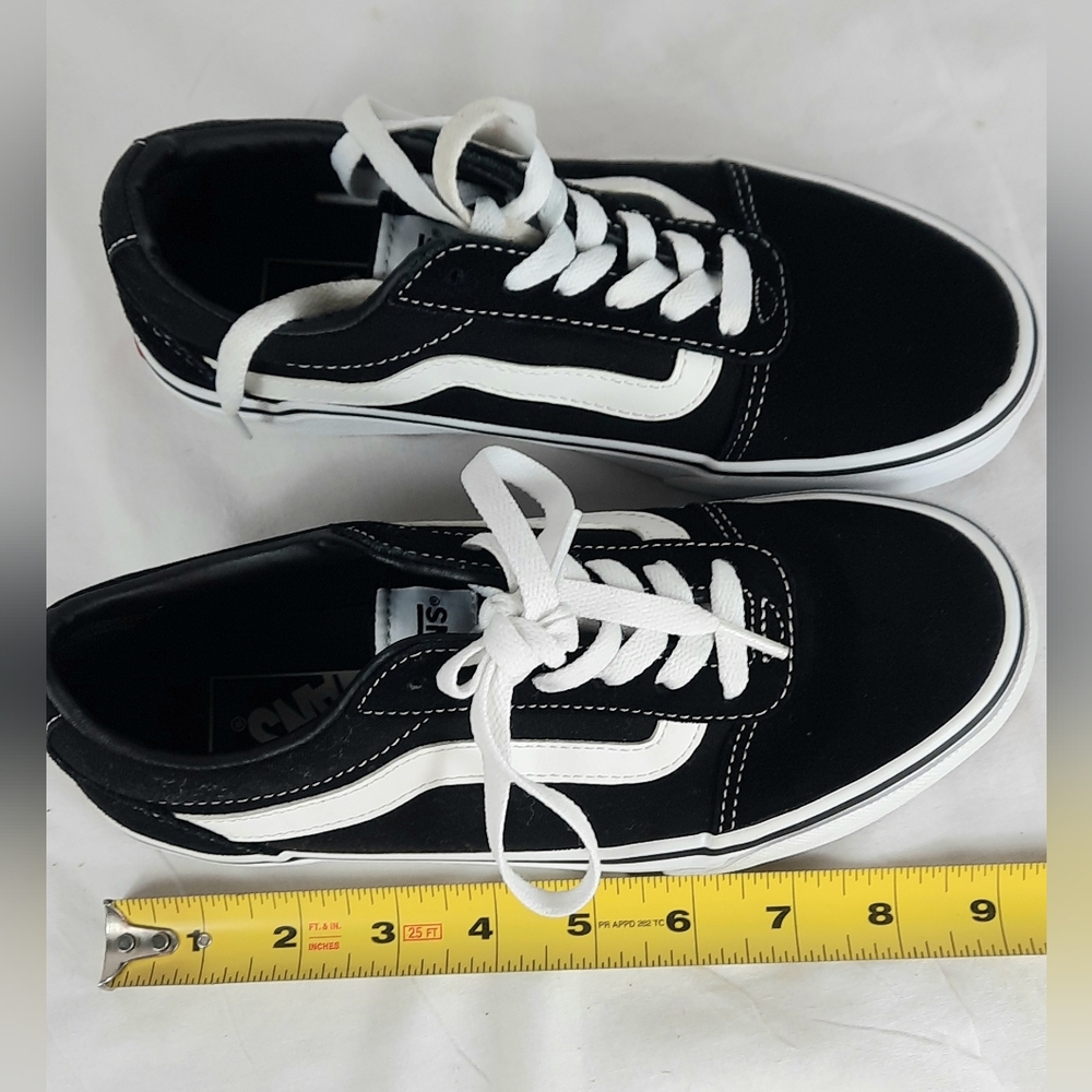Vans Suede Womens Shoes Size 6 Black White Skate Sneakers Old Skool - Picture 10 of 10